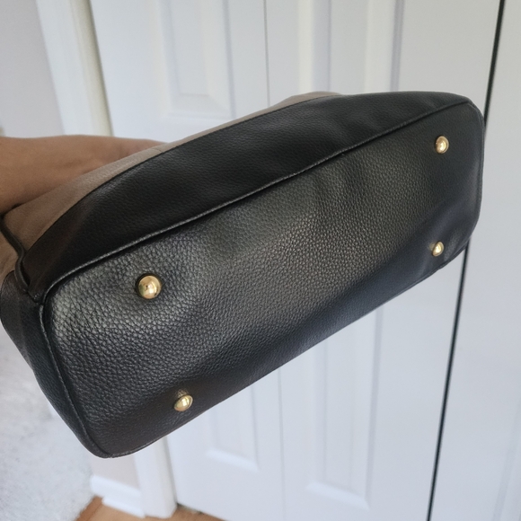 Tignanello Black and Tan Leather Medium Sized Satchel Bag - Picture 7 of 10